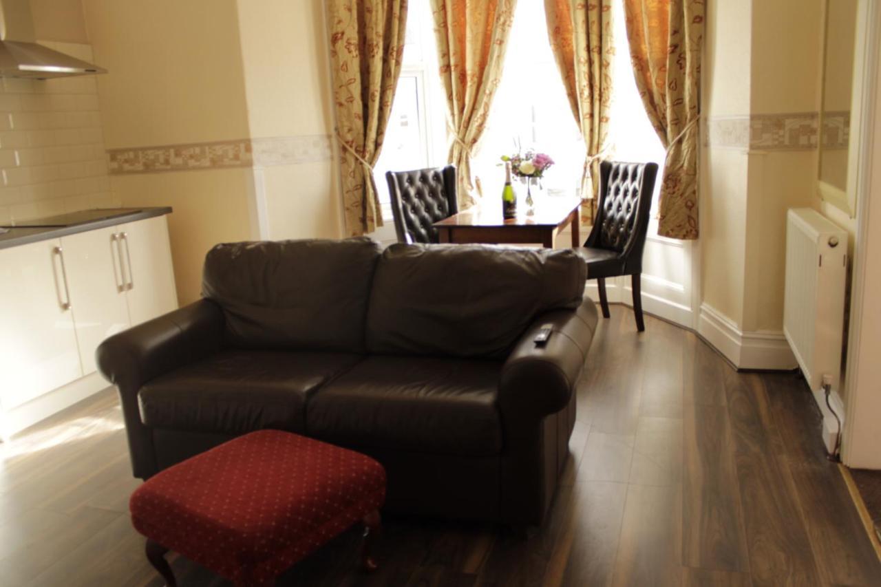 Clifton Villa Guest House 兰迪德诺 外观 照片