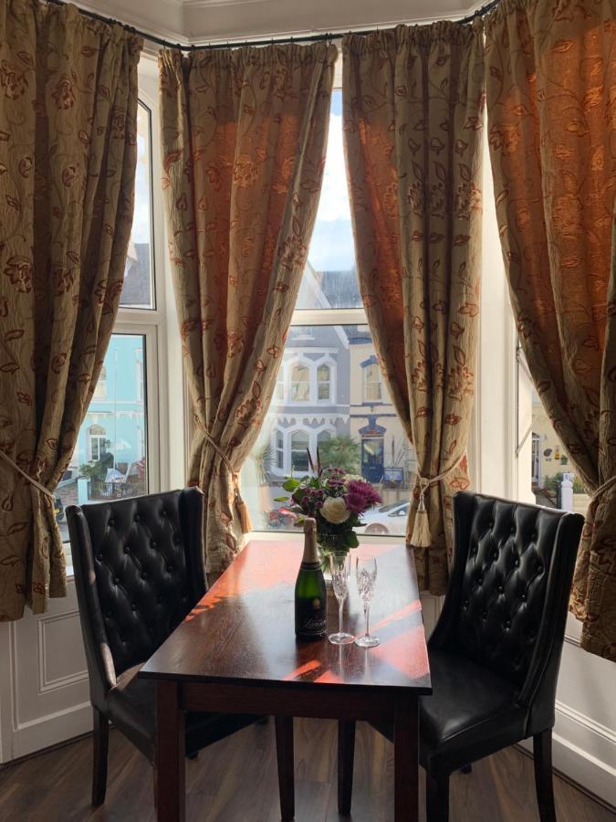 Clifton Villa Guest House 兰迪德诺 外观 照片