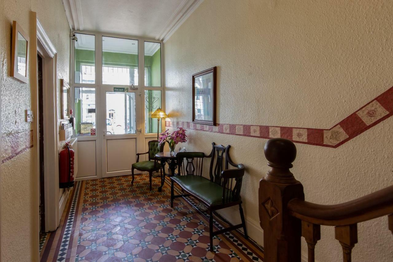Clifton Villa Guest House 兰迪德诺 外观 照片