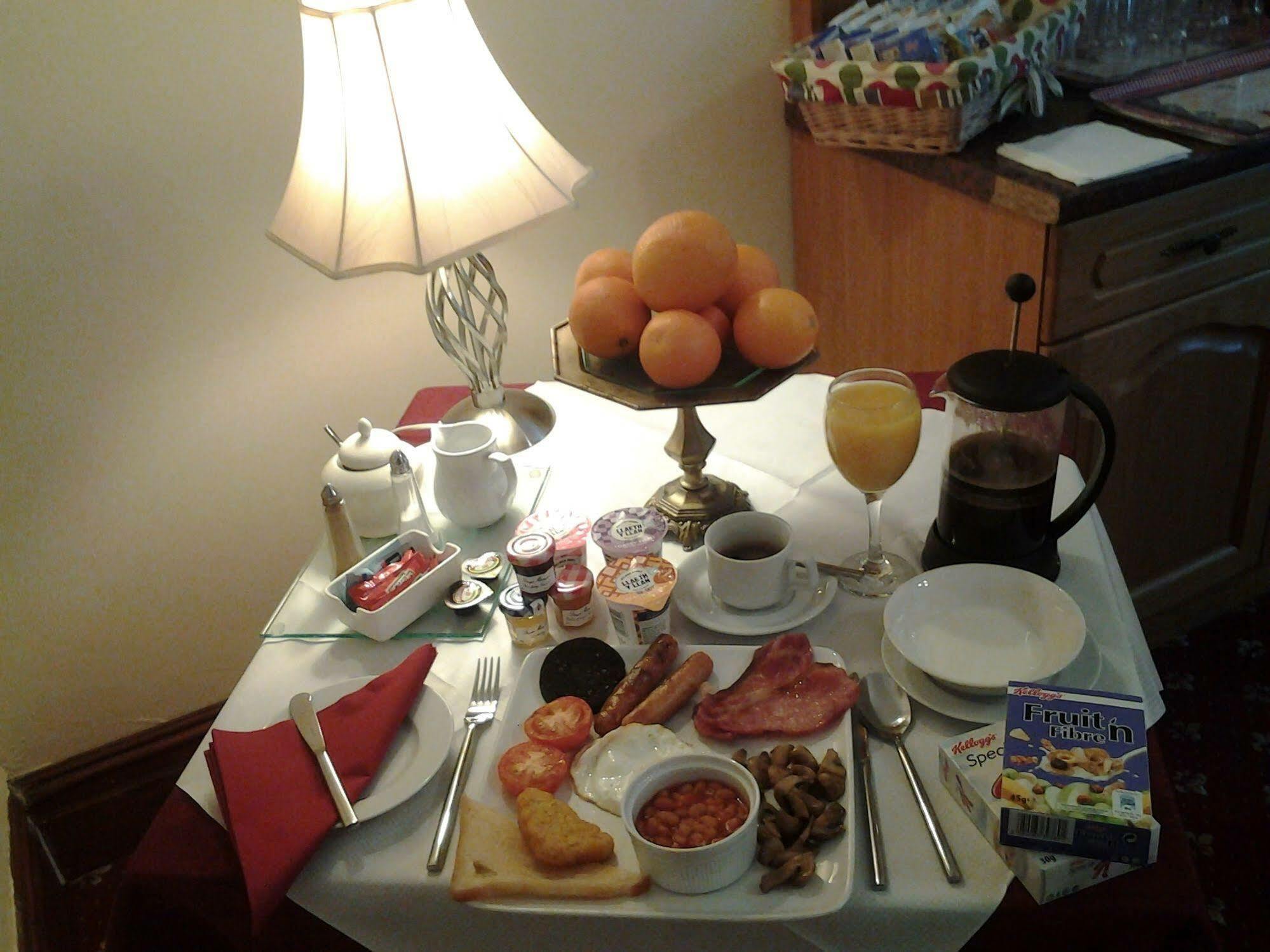 Clifton Villa Guest House 兰迪德诺 外观 照片