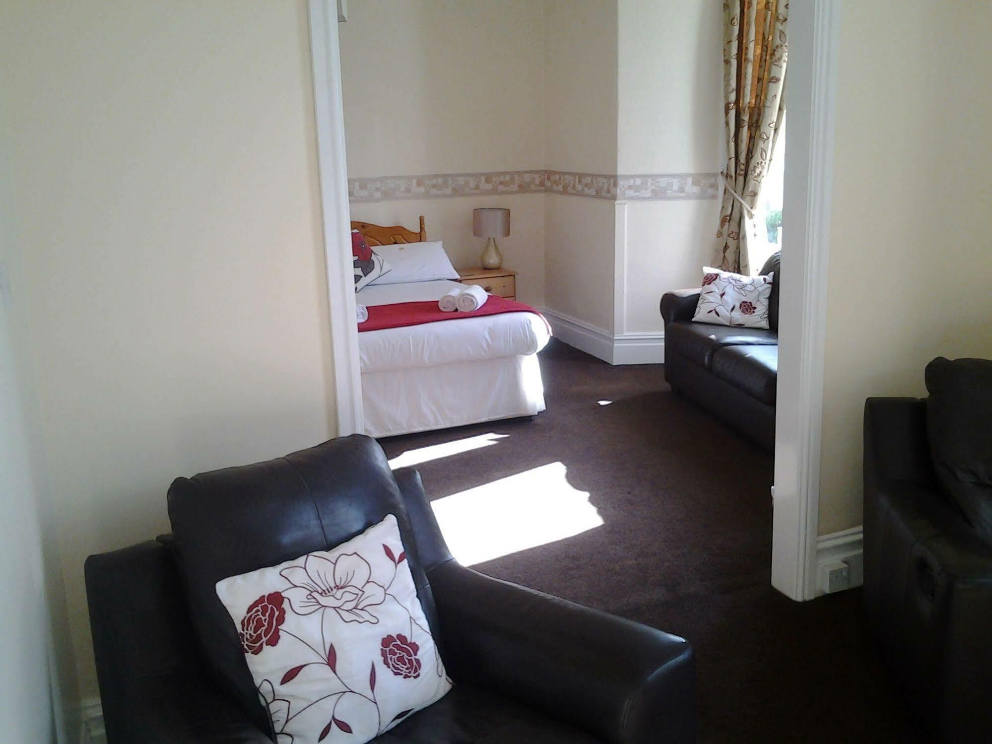 Clifton Villa Guest House 兰迪德诺 外观 照片